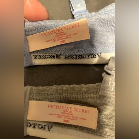 Victoria’s Secret 36D Push-Up Bras SET of 2! - Picture 4 of 5